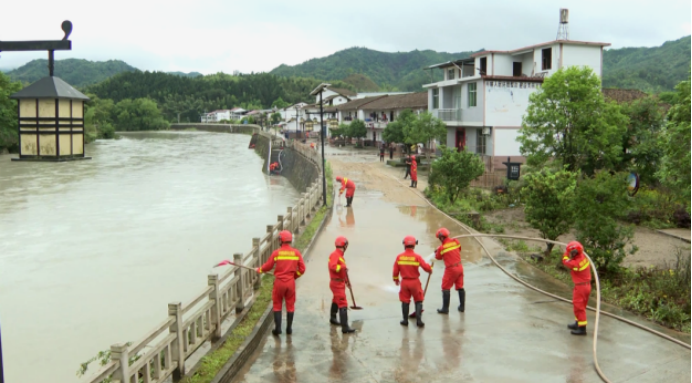 強(qiáng)降雨過(guò)后 福建各地逐漸恢復(fù)生產(chǎn)生活