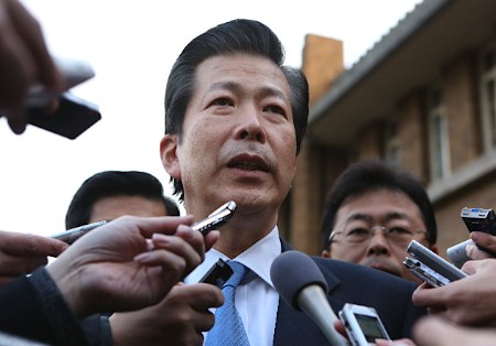 安倍會見公明黨黨首稱要為日中首腦會談做準(zhǔn)備