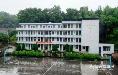 曾記否？那消失于海角的“潮水班”