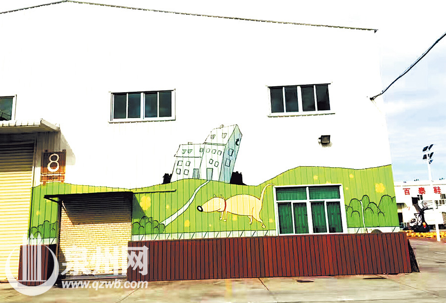 近日，在晉江西園街道嶼頭社區(qū)的工業(yè)園區(qū)內(nèi)，原本冰冷的工業(yè)廠房外墻被噴繪上各式各樣的3D彩繪圖案，立即搖身一變成為靚麗風景，讓人眼前一亮。
